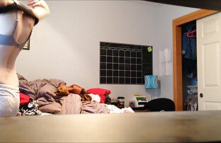 XXX Rubia Latina webcam chorros y folla anal con un consolador colombia prono